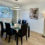 3 Bdr Bungalow In Burlington