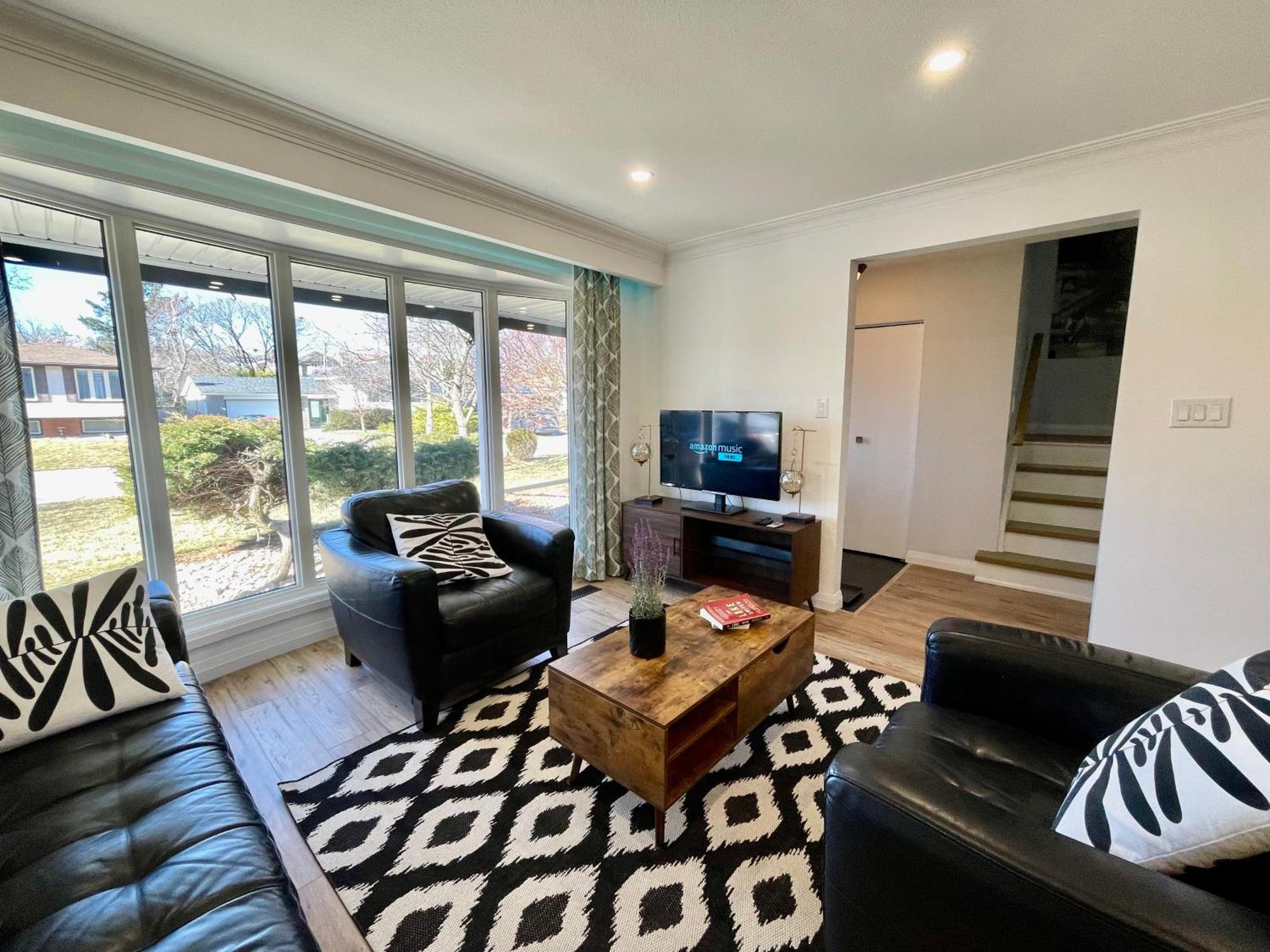 3 Bdr In Burlington