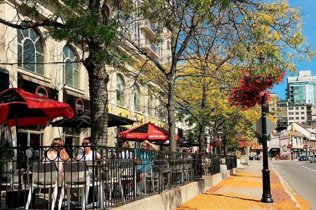 Apartment 3 Bdr In Burlington