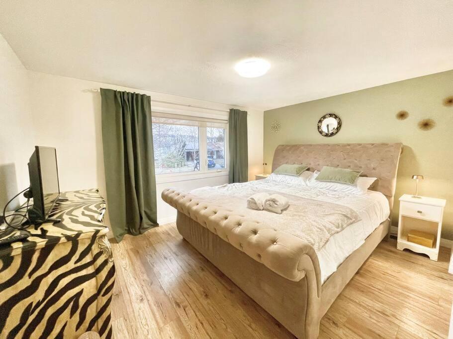 3 Bdr In Apartment